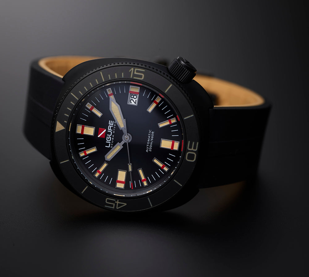 Ligure LWT21004N Black wristwatch with a detailed face on a dark background