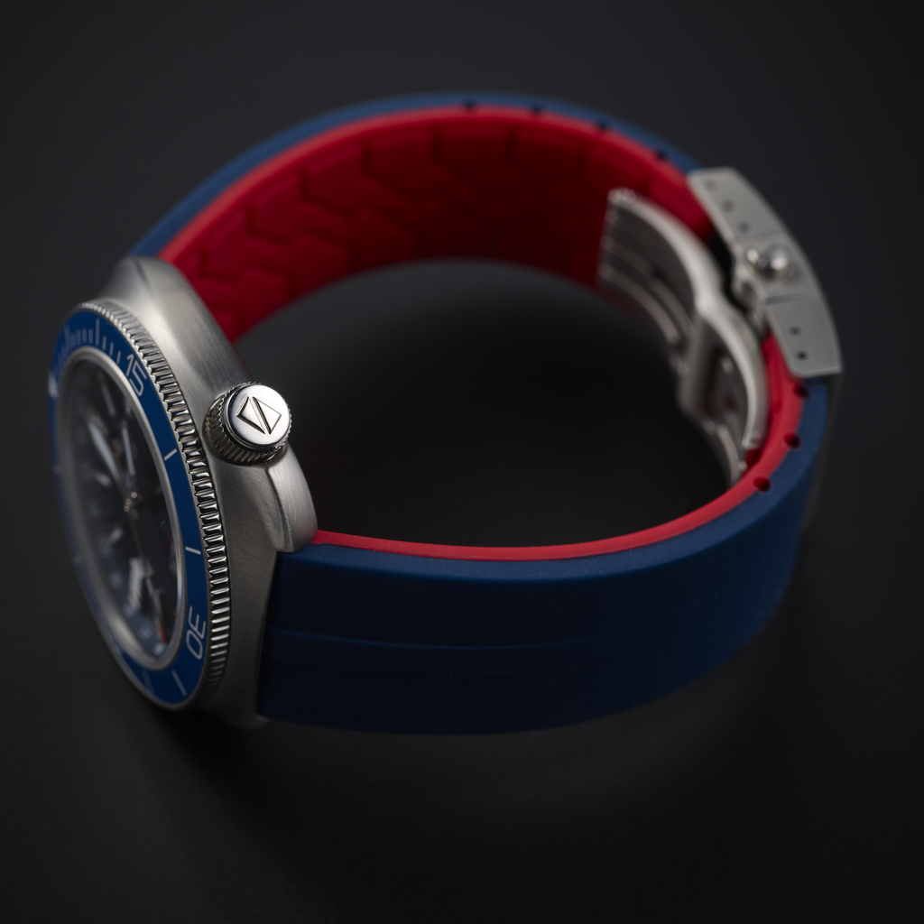 Ligure Il Primo LWT21009 case profile with screw-down crown at 4 o'clock. Two coloured silicone strap.