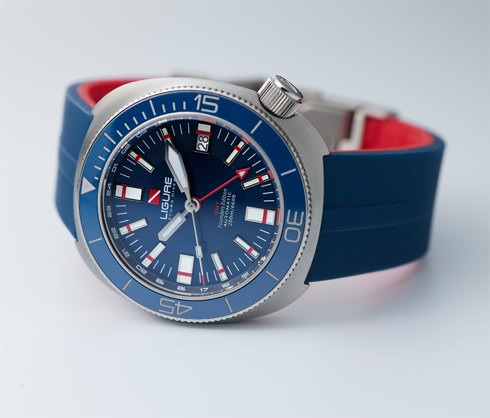 Ligure Il Primo LWT21009 featuring Mediterranean Blue dial and Rosso Tramonto-lined silicone strap